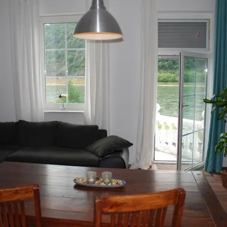 Paradiesisch Wohnen Loreley Rheinblick アパート Wellmich