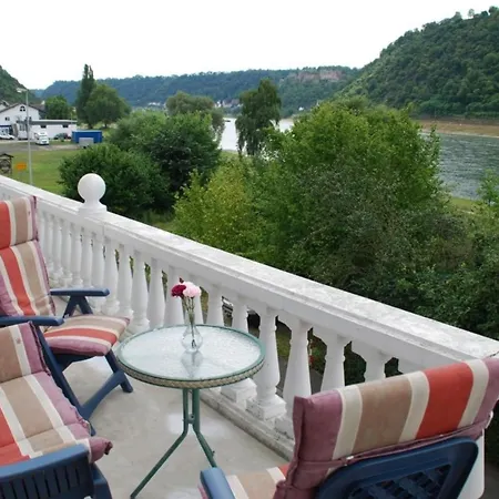 Paradiesisch Wohnen Loreley Rheinblick
